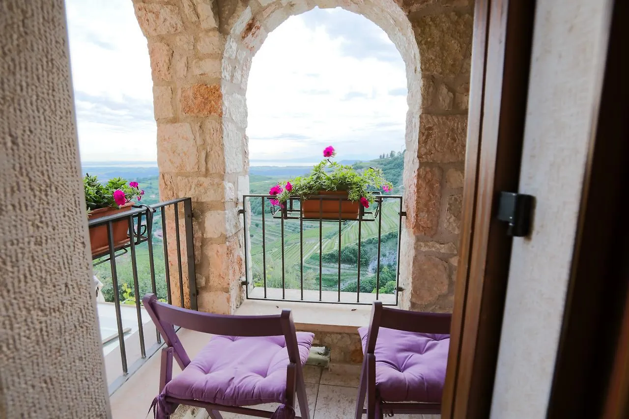 B&B Boutique Osteria Della Pieve SantʼAmbrogio di Valpolicella 住宿加早餐酒店